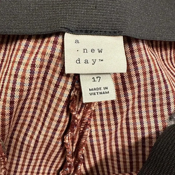 A New Day Brown Plaid Skinny Ankle Pants - Picture 3 of 7